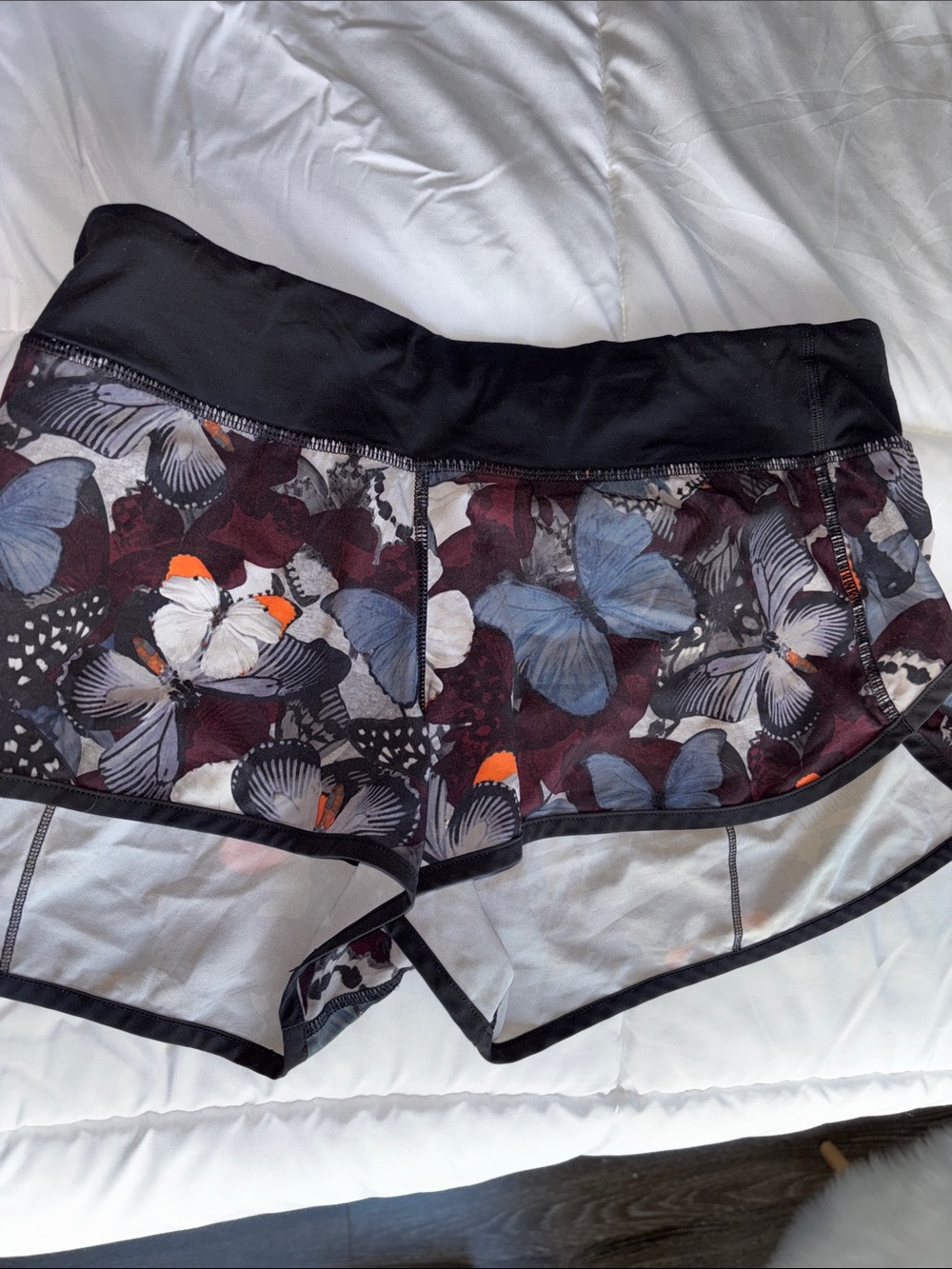 lululemon speed up shorts - butterfly print